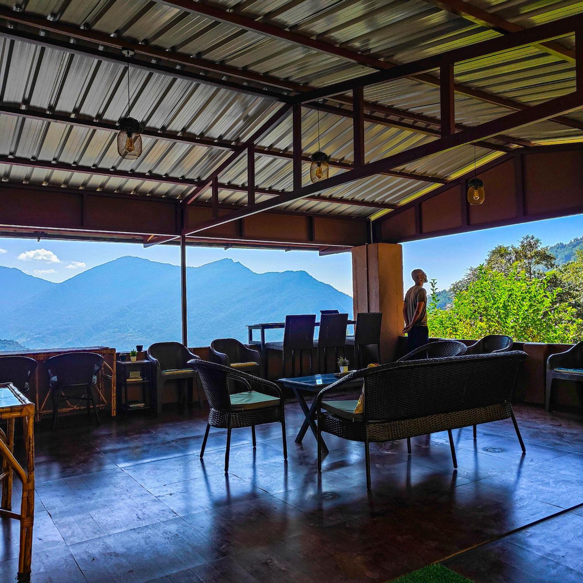 Cafe Buransh Villa Sari Exterior photo